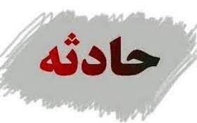 نجاتگران هلال احمر شوشتر سرنشینان یک قایق گردشگری حادثه‌ دیده را نجات دادند
